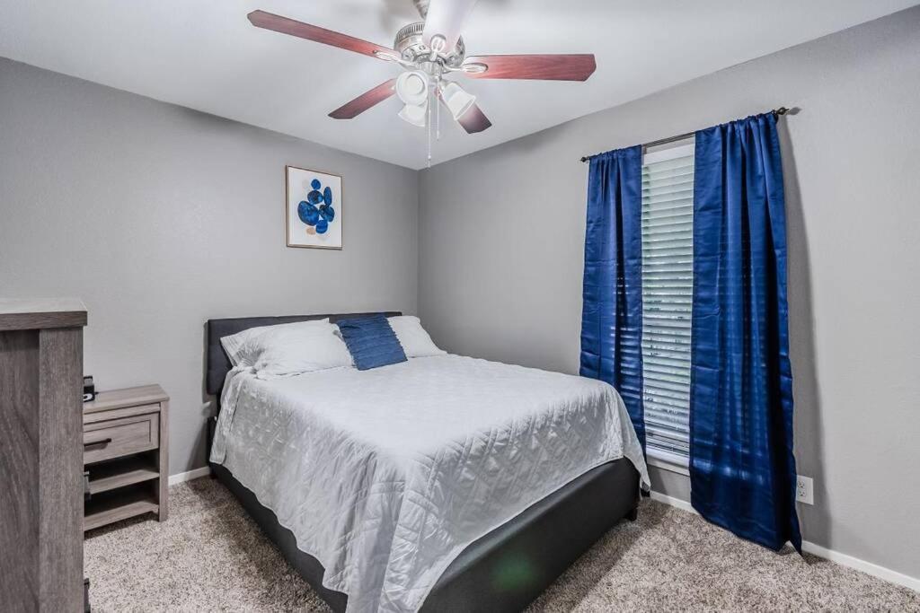 Cozy 2 Bedroom Apt 9Ml From Downtown Ft Worth Форт-Уэрт Экстерьер фото
